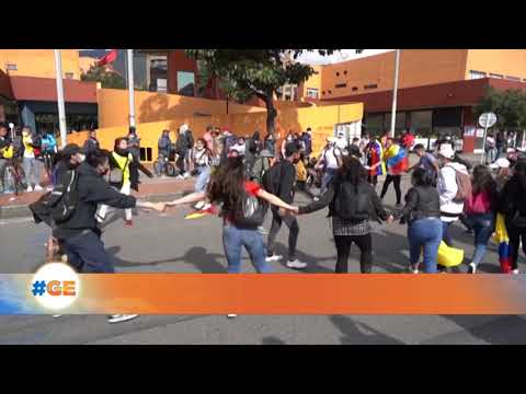ათასობით კოლუმბიელი სიმღერითა და ცეკვით მთავრობის პოლიტიკას აპროტესტებს